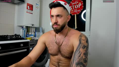 Snapshot of lovermike_ chatting on 25, 12, 2024 Mike online show from 25, 12, 2024