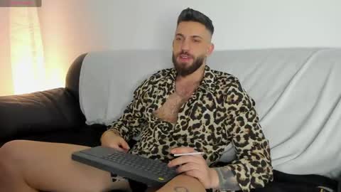Snapshot of lovermike_ chatting on 16, 5, 2026 Mike online show from 16, 5, 2026