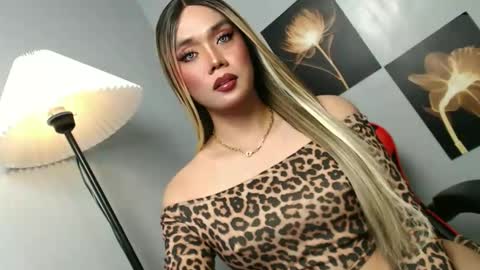 lovers moon22 online show from 16, 11, 2025