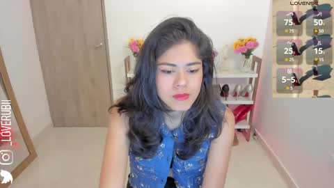 Snapshot of loverubii chatting on 5, 5, 2026 loverubii online show from 5, 5, 2026