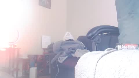 lovetobeused online show from 1, 12, 2025