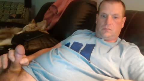lovetocum37 online show from 3, 5, 2026