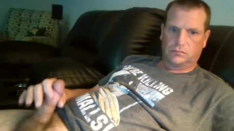 lovetocum37 online show from 7, 6, 2026