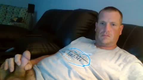 lovetocum37 online show from 15, 6, 2026