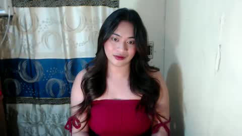 Snapshot of loveyoureign06 chatting on 24, 1, 2025 Ryn online show from 24, 1, 2025