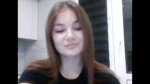 Snapshot of loviesimone chatting on 25, 9, 2025 loviesimone online show from 25, 9, 2025