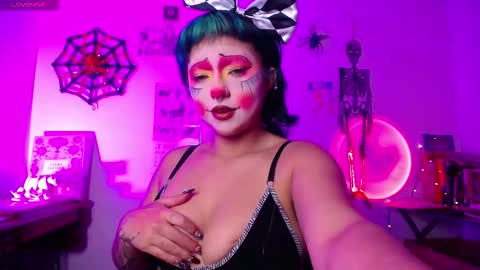 Snapshot of loving_alma chatting on 30, 10, 2025 loving_alma online show from 30, 10, 2025