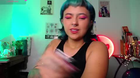 Snapshot of loving_alma chatting on 24, 11, 2025 loving_alma online show from 24, 11, 2025