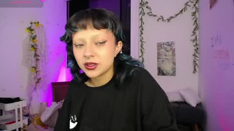 Snapshot of loving_alma chatting on 7, 6, 2026 loving_alma online show from 7, 6, 2026
