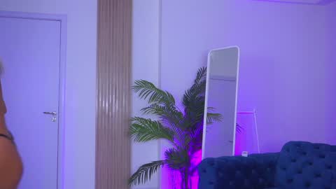 Snapshot of lovingblondie chatting on 5, 1, 2025 Nora online show from 5, 1, 2025