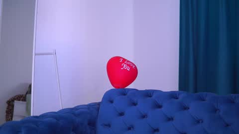 Snapshot of lovingblondie chatting on 24, 2, 2025 Nora online show from 24, 2, 2025