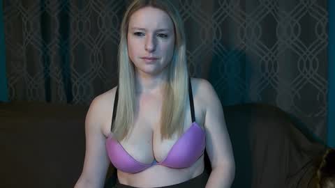 Snapshot of lovingsummer chatting on 17, 2, 2026 Summer online show from 17, 2, 2026