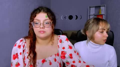 Snapshot of loya_best chatting on 27, 11, 2025 loya_best online show from 27, 11, 2025