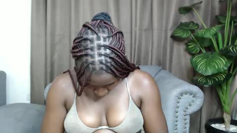 loyalcutie online show from 18, 1, 2025