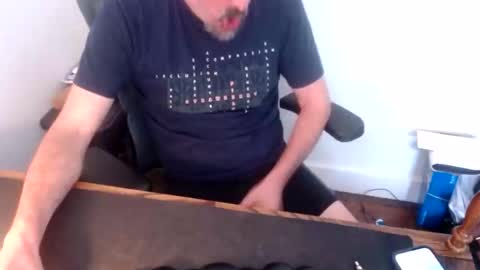 lreed090 online show from 13, 4, 2026