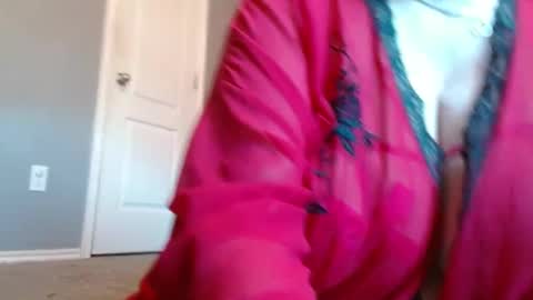 Snapshot of ltkinkygirl75 chatting on 12, 11, 2025 ltkinkygirl75 online show from 12, 11, 2025