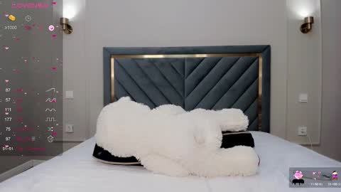 lu_mina online show from 23, 12, 2024