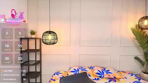 lUAN online show from 18, 11, 2025