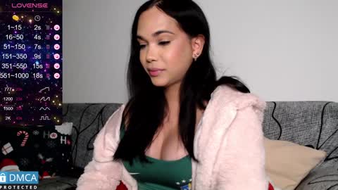 luara_ online show from 7, 12, 2024