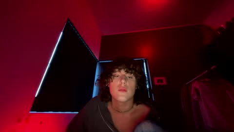 luca20y_ online show from 31, 5, 2026