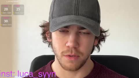 Snapshot of luca_syn chatting on 22, 10, 2025 Luca S online show from 22, 10, 2025