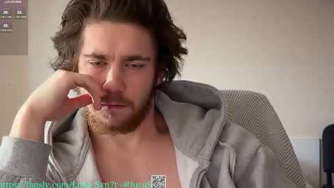 Snapshot of luca_syn chatting on 25, 11, 2025 Luca S online show from 25, 11, 2025