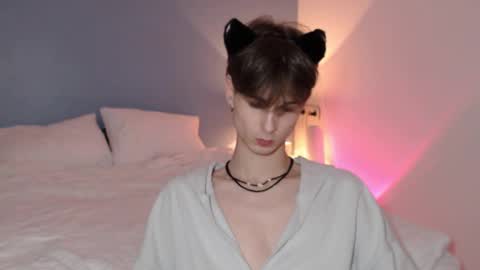 Snapshot of lucacharm chatting on 2, 1, 2025 lucacharm online show from 2, 1, 2025