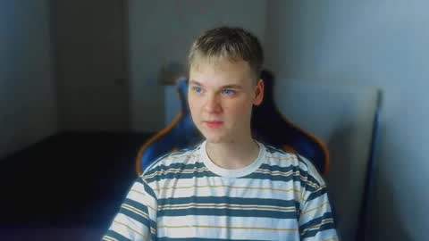 Lucas Gill online show from 19, 9, 2025