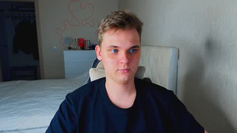 Lucas Gill online show from 10, 1, 2026