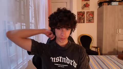 Snapshot of lucas_xo chatting on 1, 11, 2025 lucas_xo online show from 1, 11, 2025