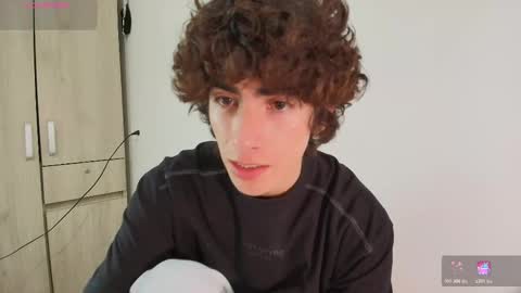 Snapshot of lucas_xo chatting on 9, 11, 2025 lucas_xo online show from 9, 11, 2025