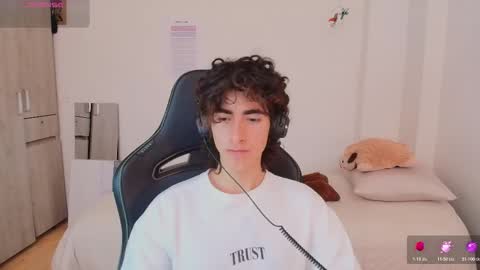 lucas_xo online show from 17, 2, 2026