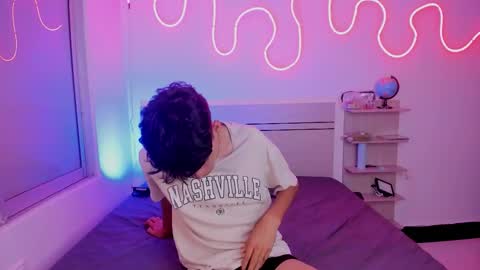 Luccas Ferreira online show from 18, 11, 2025