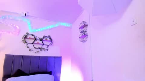 Lucero  online show from 11, 4, 2026