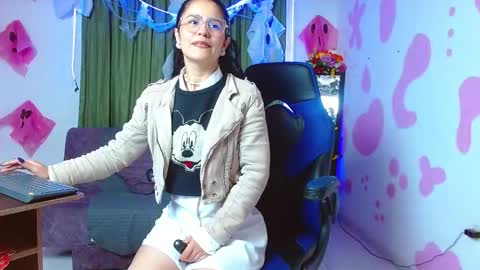 lucessita online show from 19, 10, 2025