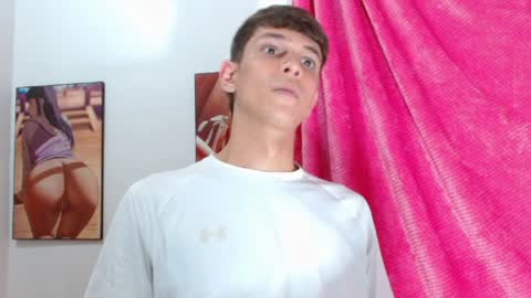 Snapshot of luchocole chatting on 5, 4, 2026 LUCHO HOT online show from 5, 4, 2026