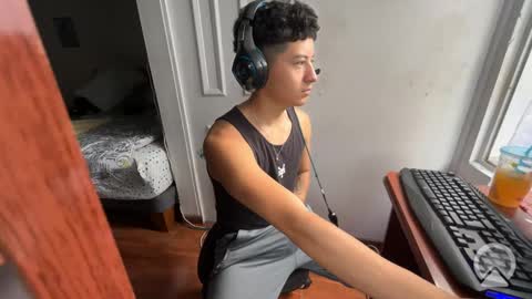 Snapshot of luchosaando chatting on 25, 9, 2025 Felipe online show from 25, 9, 2025