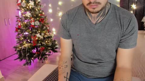 Snapshot of luci_fer15 chatting on 14, 12, 2024 Luci y Fer online show from 14, 12, 2024