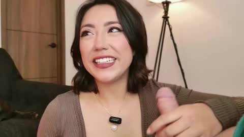 Snapshot of luci_fer15 chatting on 24, 11, 2025 Luci y Fer online show from 24, 11, 2025