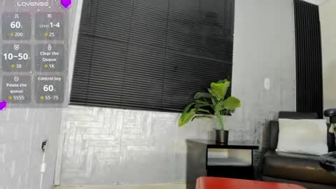 Snapshot of lucia_oregon chatting on 27, 6, 2026 L U C I A online show from 27, 6, 2026