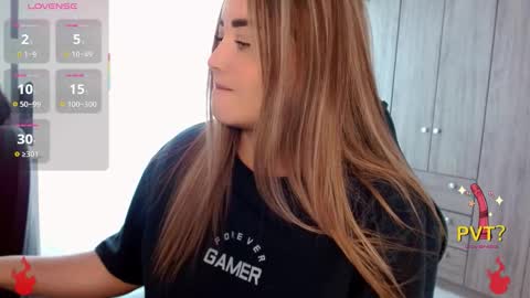 lucia star  online show from 18, 12, 2025