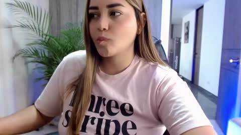 lucia star  online show from 10, 1, 2026