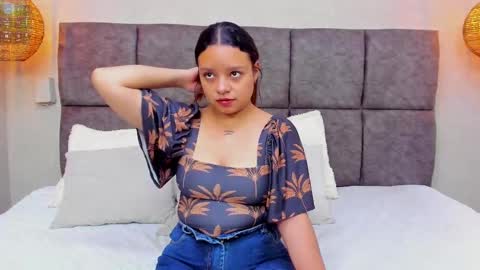 LUCIA  online show from 19, 9, 2025