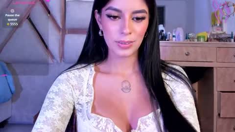 Snapshot of luciajhonnes chatting on 26, 11, 2025 LuciaJhonnes online show from 26, 11, 2025