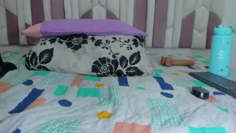 instagram luciana417  online show from 8, 2, 2025