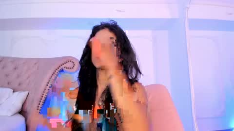 Luciana online show from 4, 4, 2026