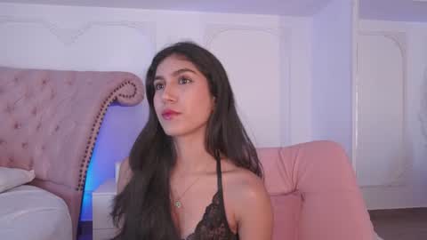 Snapshot of luciana_roa chatting on 27, 6, 2026 Luciana online show from 27, 6, 2026