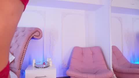Snapshot of luciana_roa chatting on 3, 7, 2026 Luciana online show from 3, 7, 2026