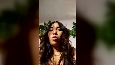 Snapshot of lucianacapisce chatting on 21, 6, 2026 Dani 3 online show from 21, 6, 2026