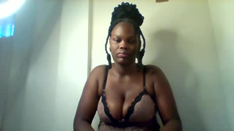 luciaresa online show from 7, 7, 2026